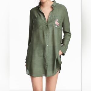 DIVIDED H&M Flamingo sequin apliqué button down shirt top Olive green size 6